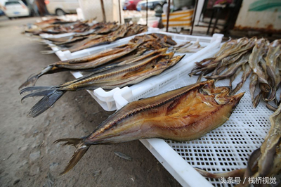 青島有種漁家特有美食甜曬魚歷史悠久,自然風(fēng)干味美無(wú)比口感勁道_美食_網(wǎng)